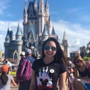 Meet your Posher, Daniela